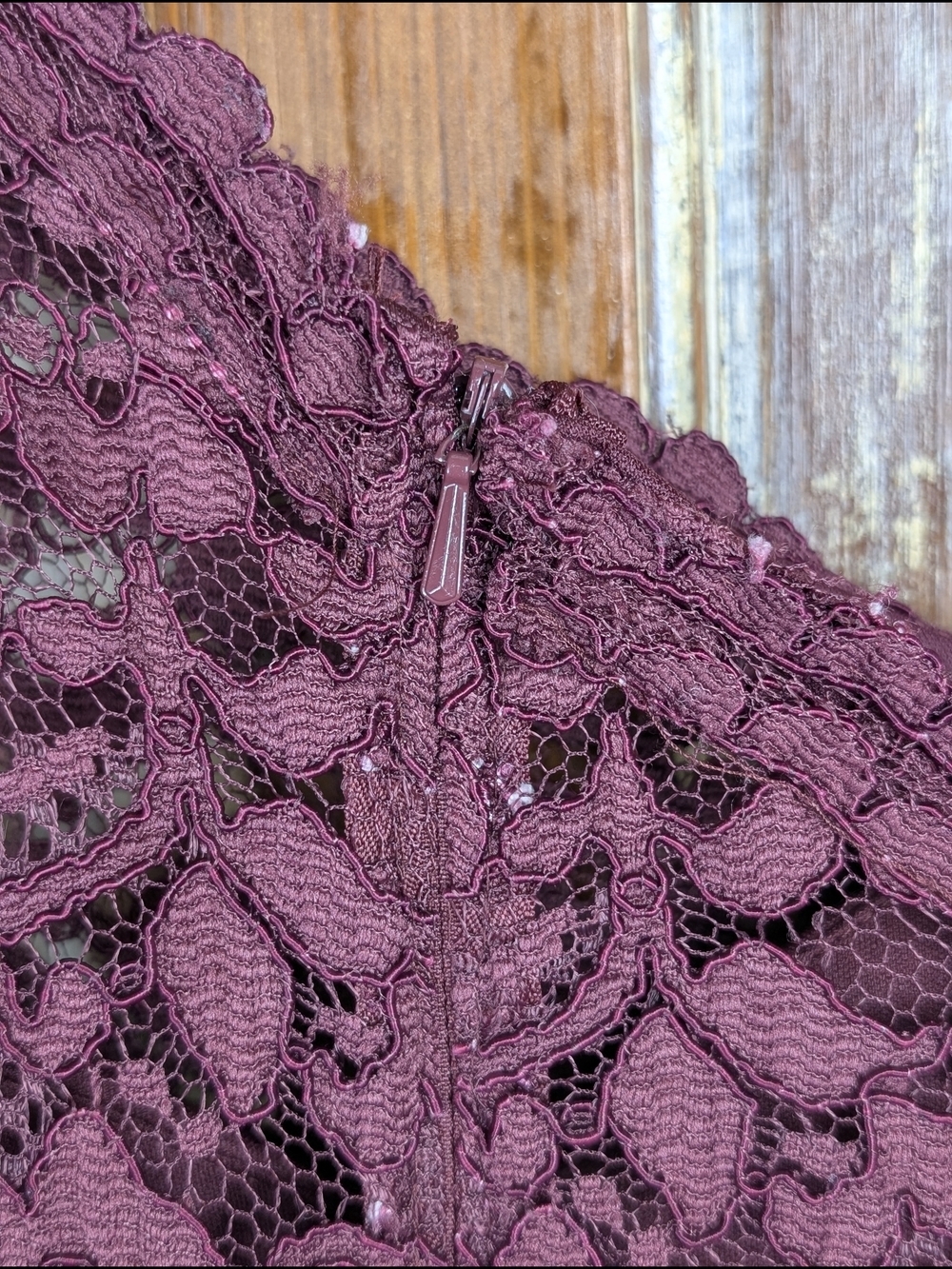 David’s Bridal Burgundy One Shoulder Lace Chiffon Dress Size 6 Evening Bridal - Picture 9 of 11